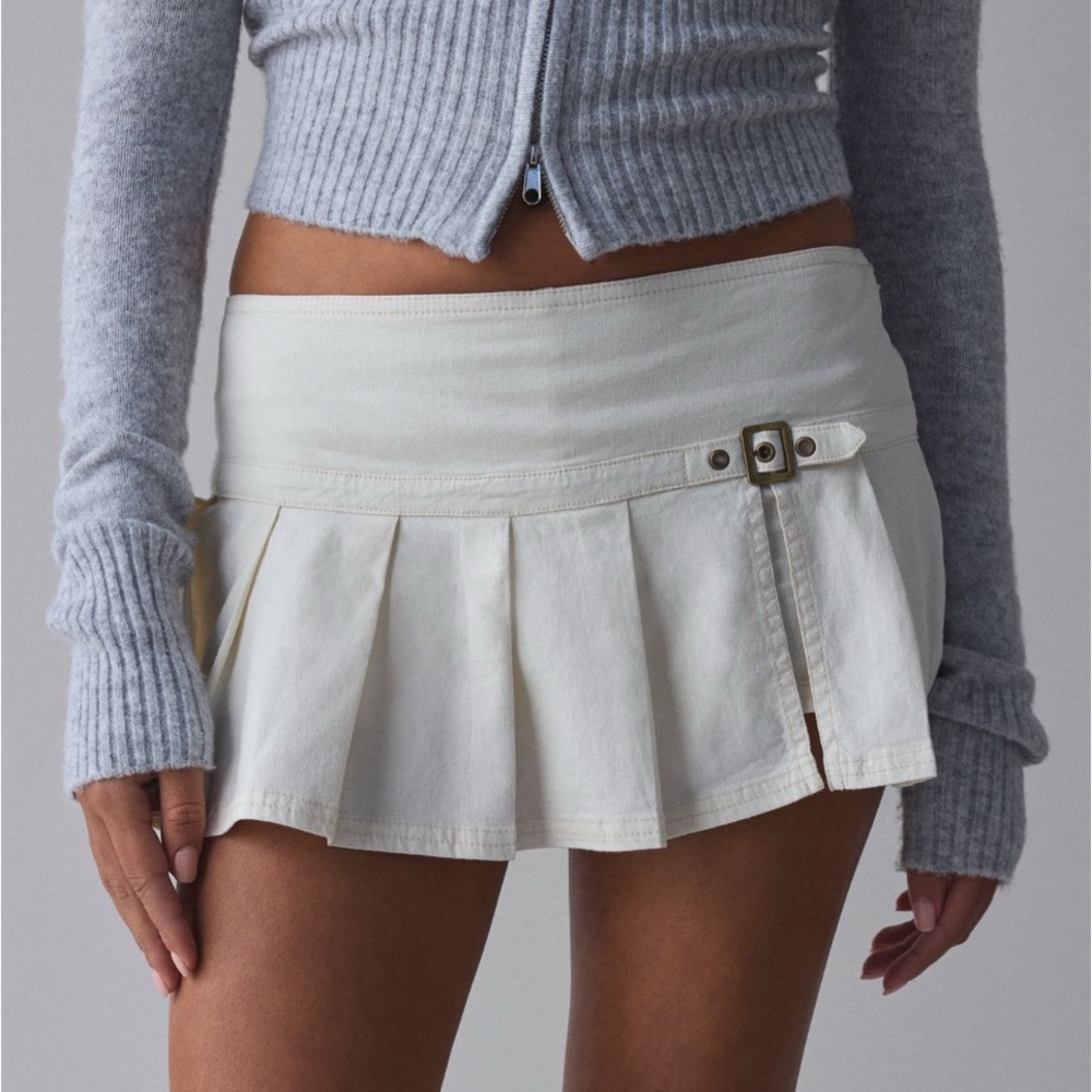 SOLD | BDG Shaina Belted Linen Micro Mini Skort